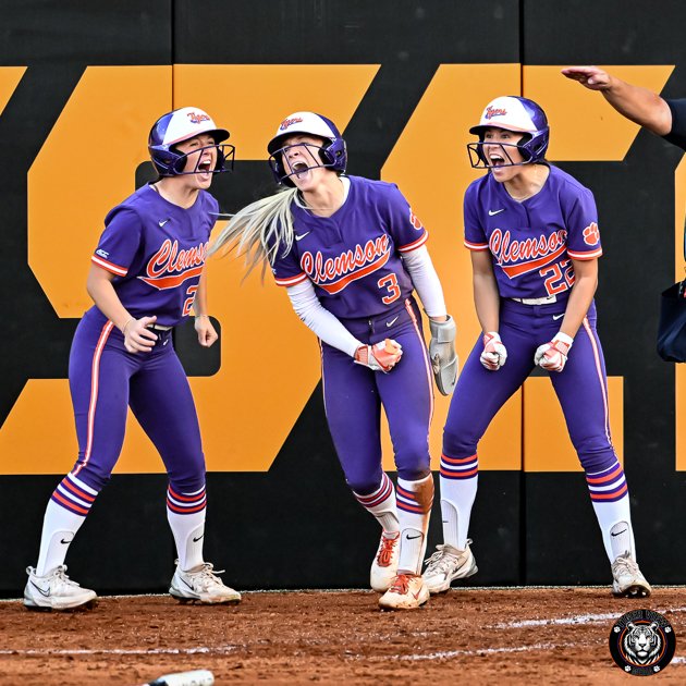 clemson celebrates at Softball America's No. 4 Tennessee